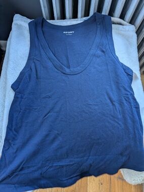 *2* Old Navy Blue Tank Tops Size Small